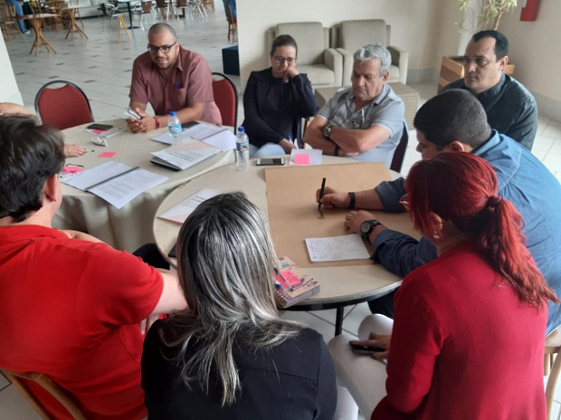 Capacitação reúne diretores, professores coordenadores, especialistas e técnicos ou analistas das SREs que atuam com as 71 escolas que ofertam a educação integral para o ensino médio. Foto: Geanine Nogueira (ACS/SEE-MG)